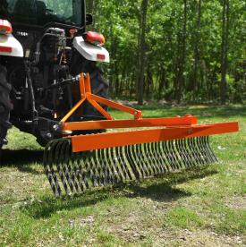 TRACTOR RAKE 3 POINT LINKAGE  2.4M WIDE